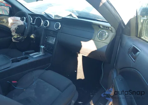 2007 Ford Mustang V6 Deluxe/V6 Premium z USA, uszkodzony, nr VIN 1ZVFT80N975254991